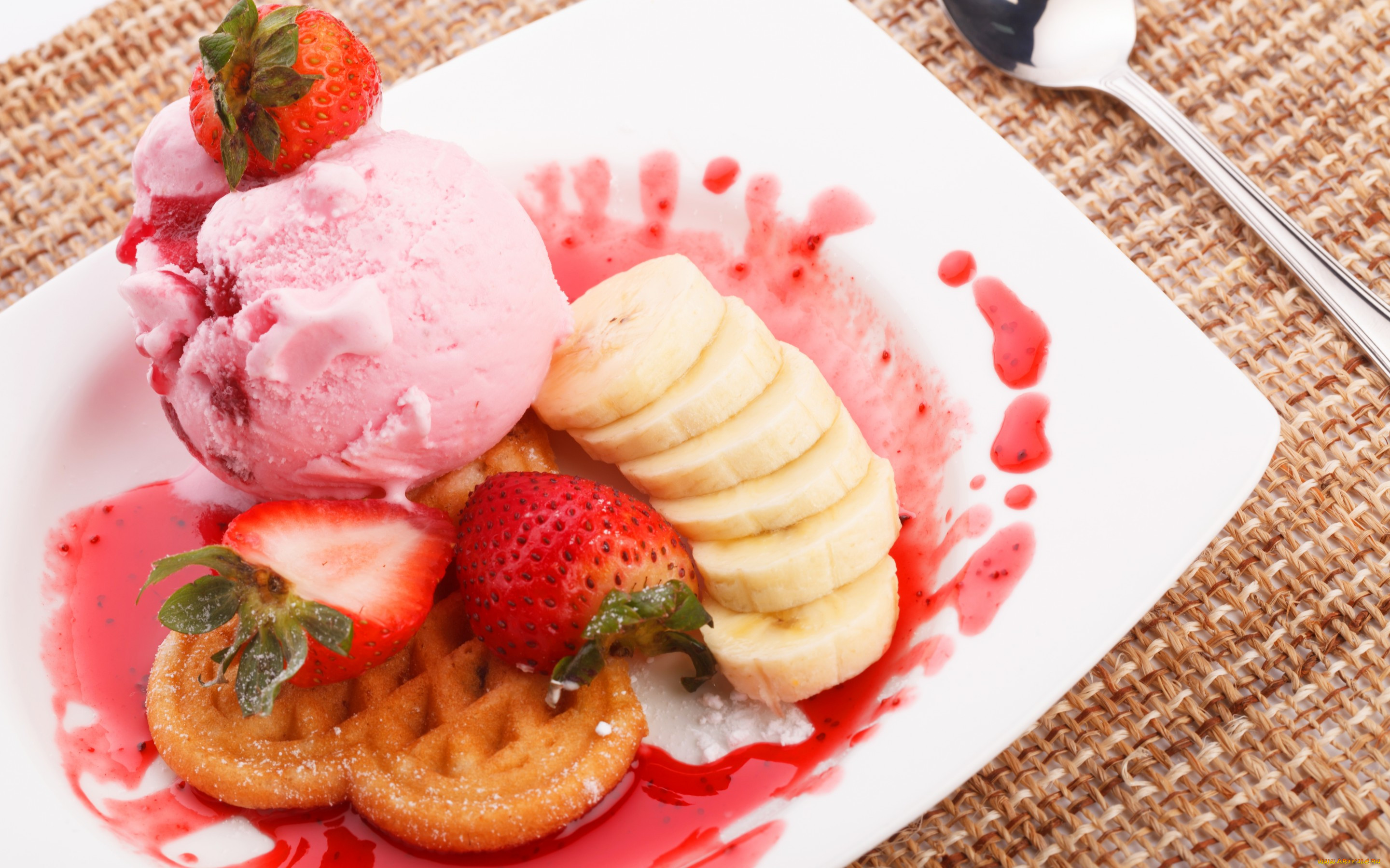 , ,  , , , , , ice, cream, strawberry, dessert